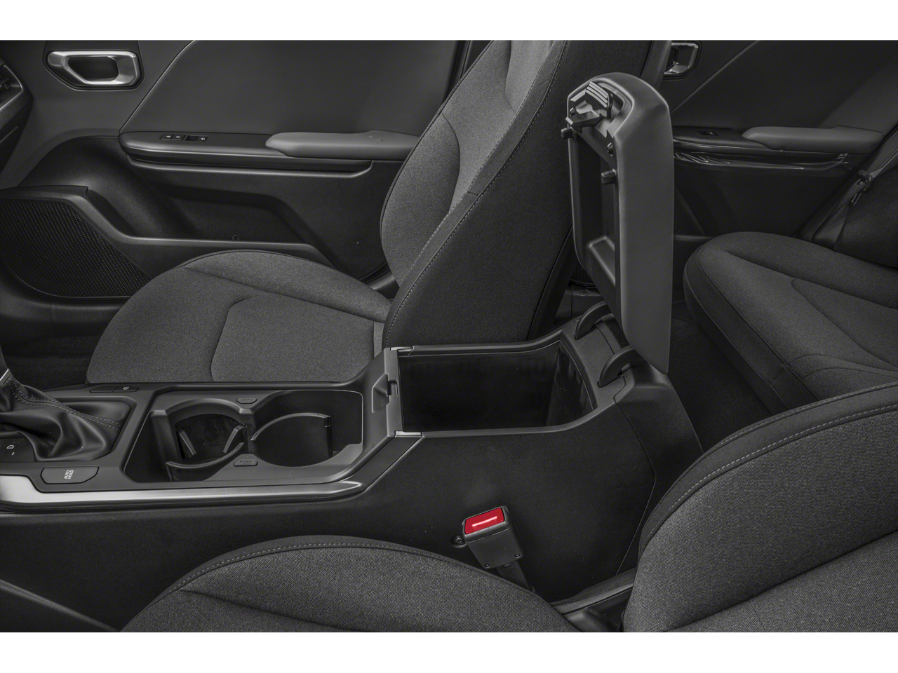 2025 Kia K4 LXS - Photo 41
