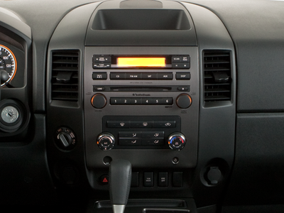 2010 Nissan Titan LE