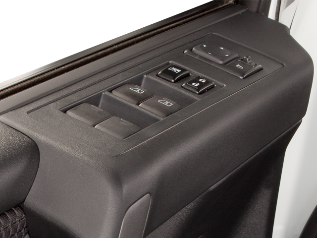 2010 Nissan Titan LE