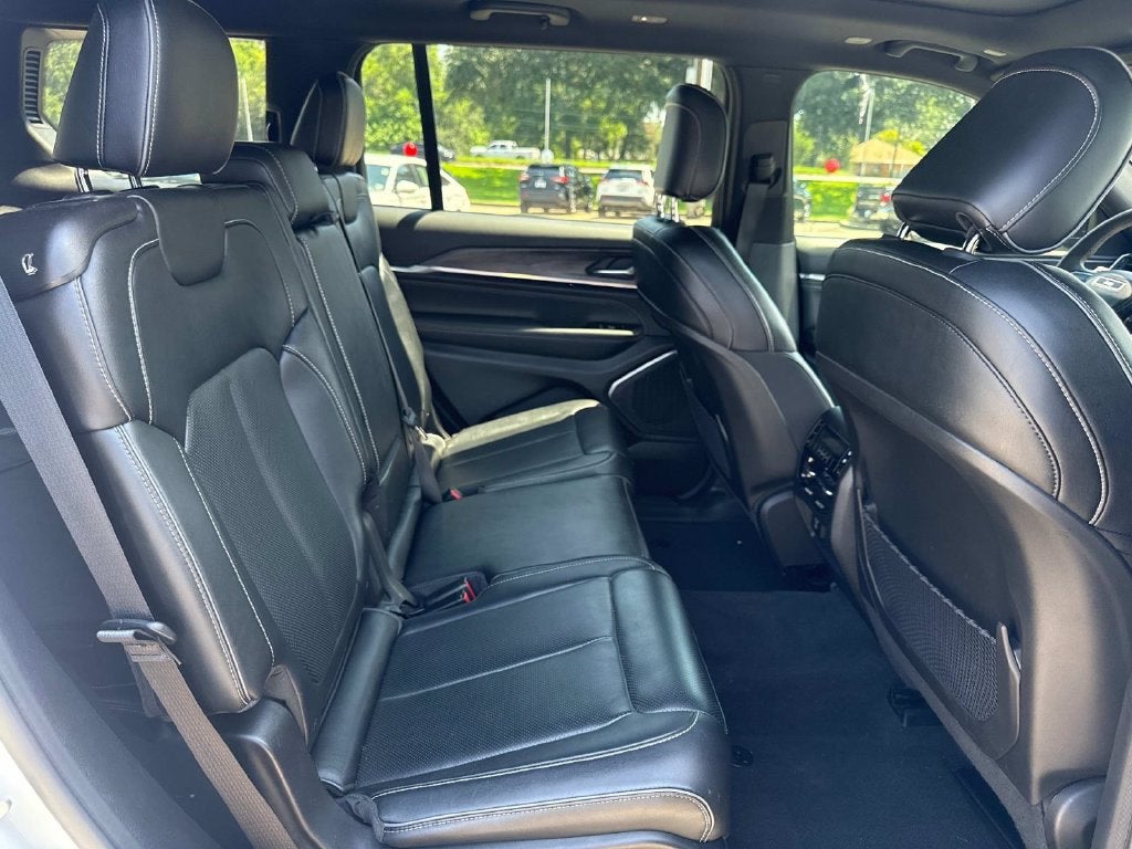 2023 Jeep Grand Cherokee L Overland