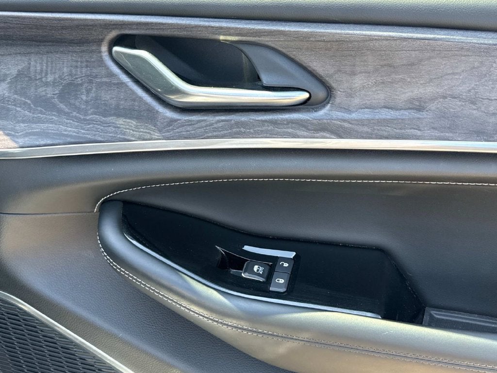 2023 Jeep Grand Cherokee L Overland