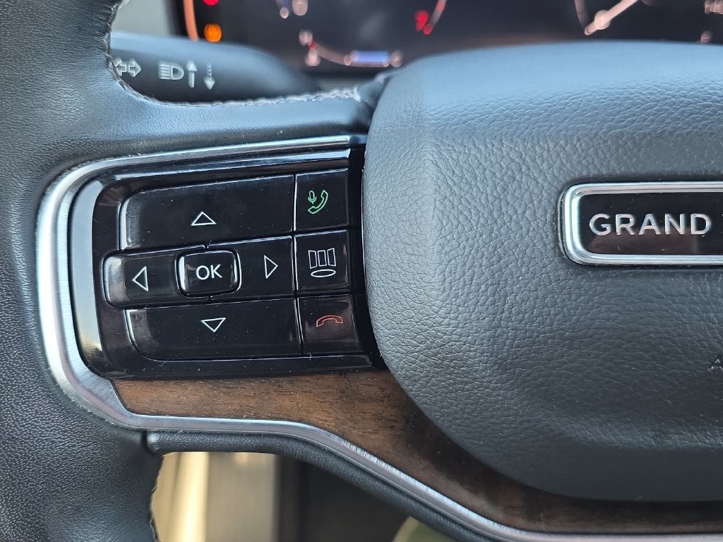 2024 Jeep Grand Wagoneer L BASE