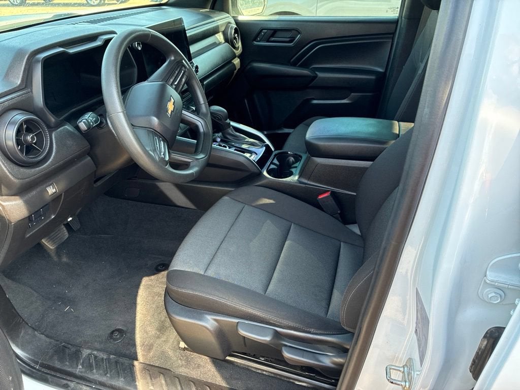 2025 Chevrolet Colorado WT/LT