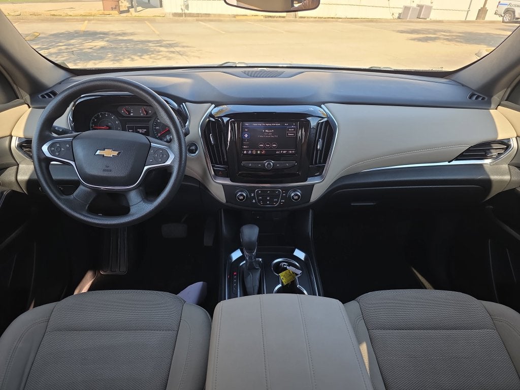 2023 Chevrolet Traverse LS