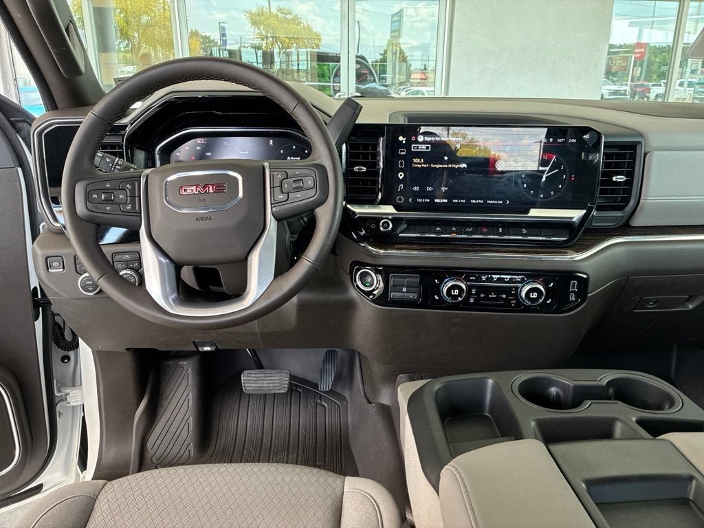 2025 GMC Sierra 1500 SLE