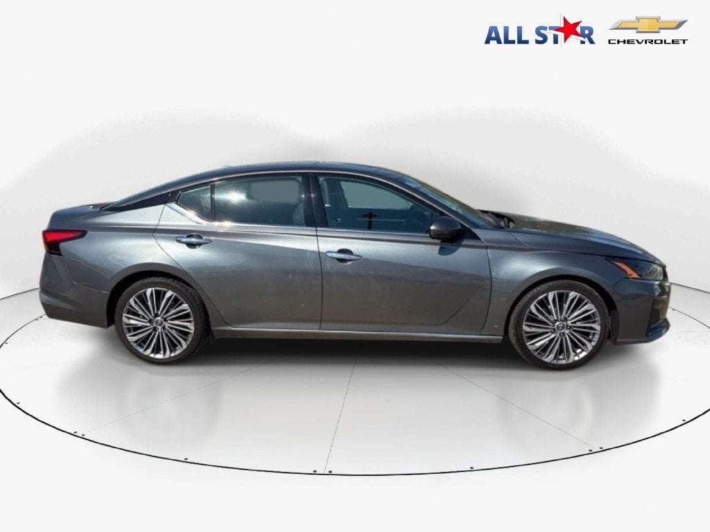 2023 Nissan Altima 2.5 SL