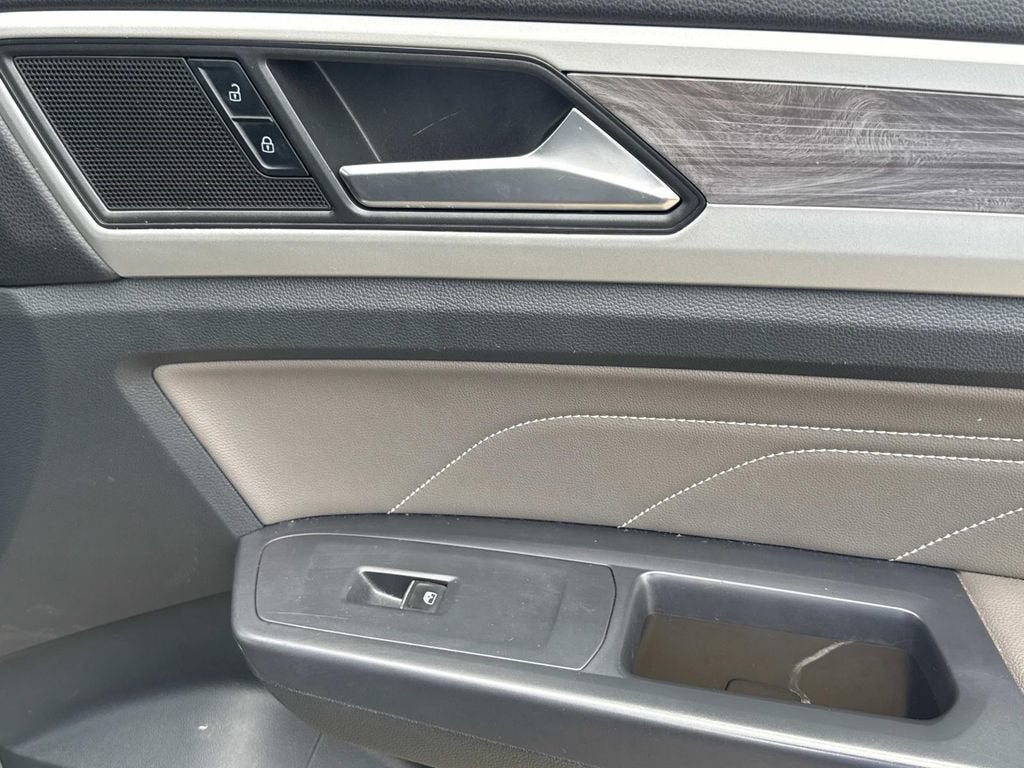 2021 Volkswagen Atlas Cross Sport 2.0T SE w/Technology