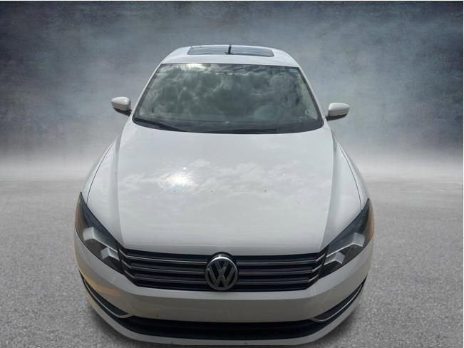 2013 Volkswagen Passat SE