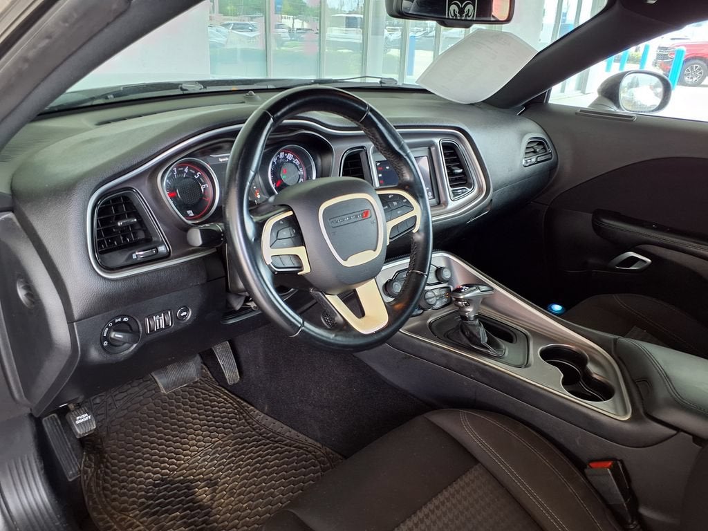 2021 Dodge Challenger SXT