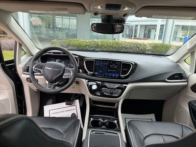 2023 Chrysler Pacifica Hybrid Limited