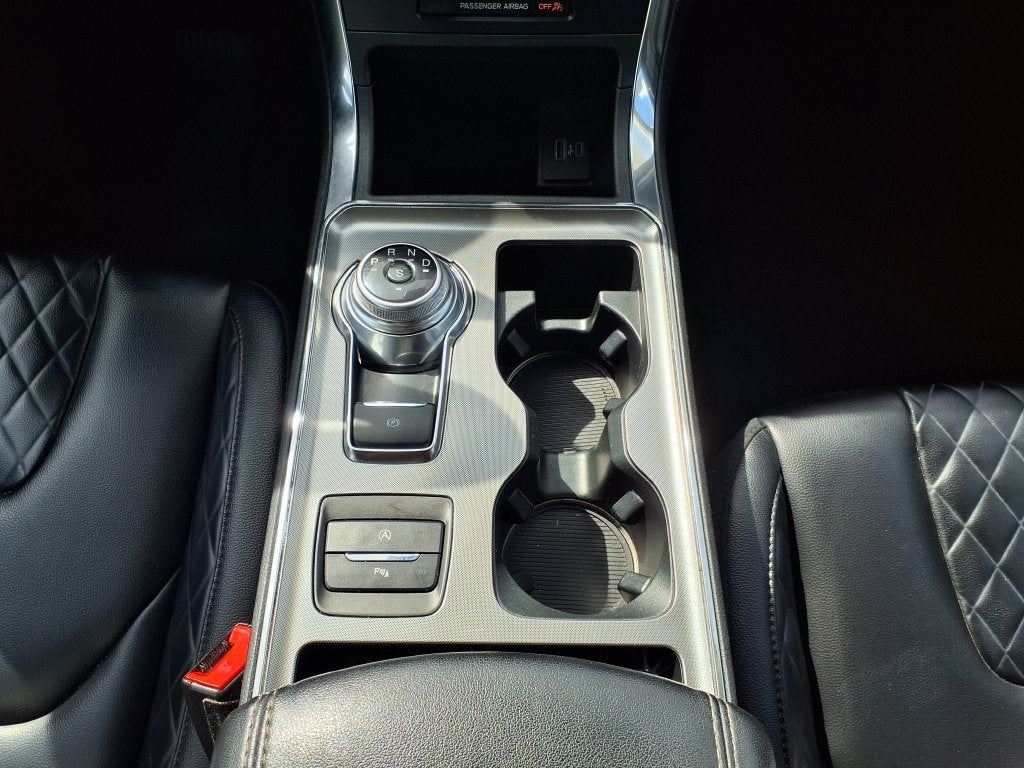 2023 Ford Edge Titanium