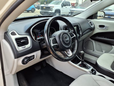 2019 Jeep Compass Latitude w/Sun/Wheel Pkg