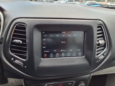 2019 Jeep Compass Latitude w/Sun/Wheel Pkg