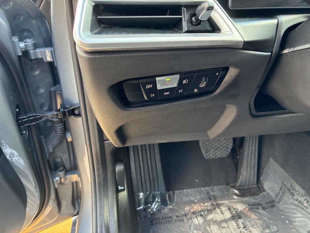 2025 BMW 3 Series 330i