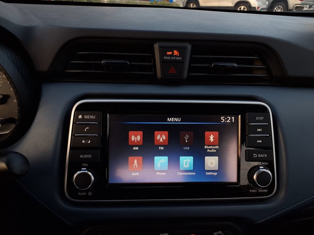 2025 Nissan Versa SV