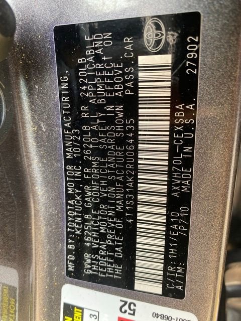 2024 Toyota Camry Hybrid SE