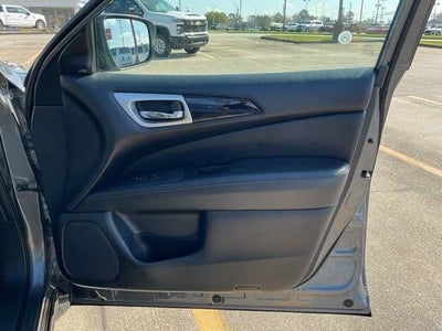 2020 Nissan Pathfinder SV