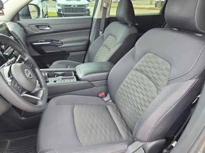 2022 Nissan Pathfinder S
