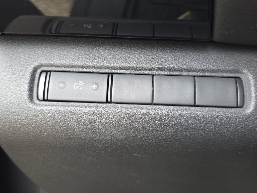 2022 Nissan Pathfinder S