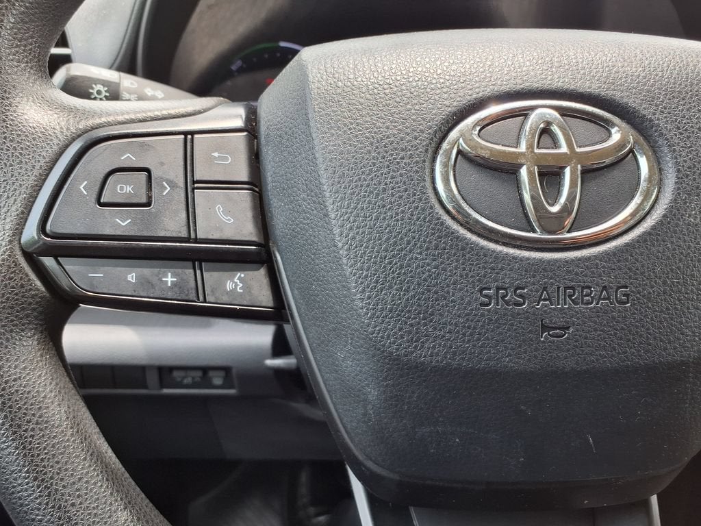 2022 Toyota Sienna LE