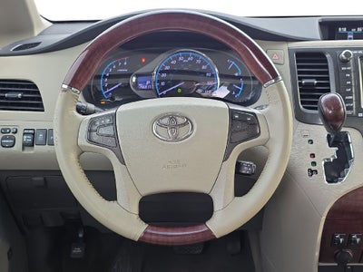 2011 Toyota Sienna XLE AAS