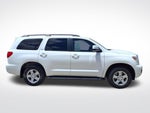 2017 Toyota Sequoia SR5