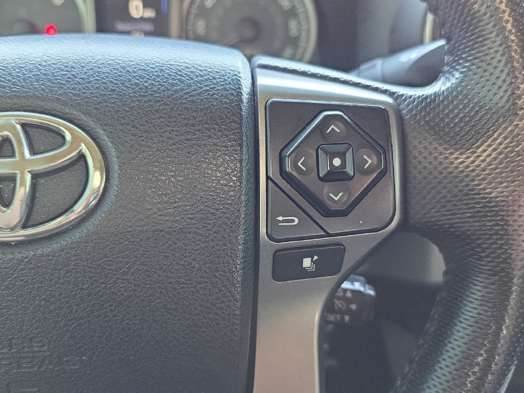 2016 Toyota Tacoma SR5