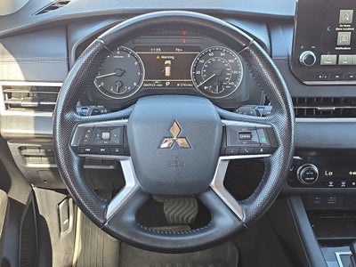 2024 Mitsubishi Outlander SE
