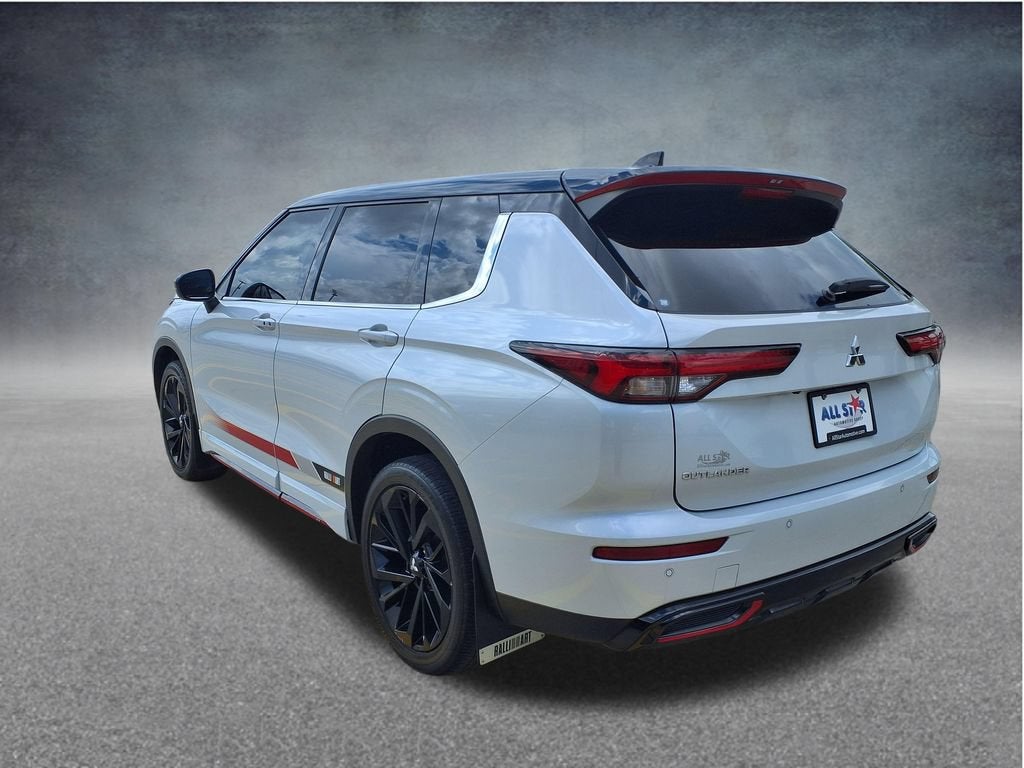 2023 Mitsubishi Outlander SE