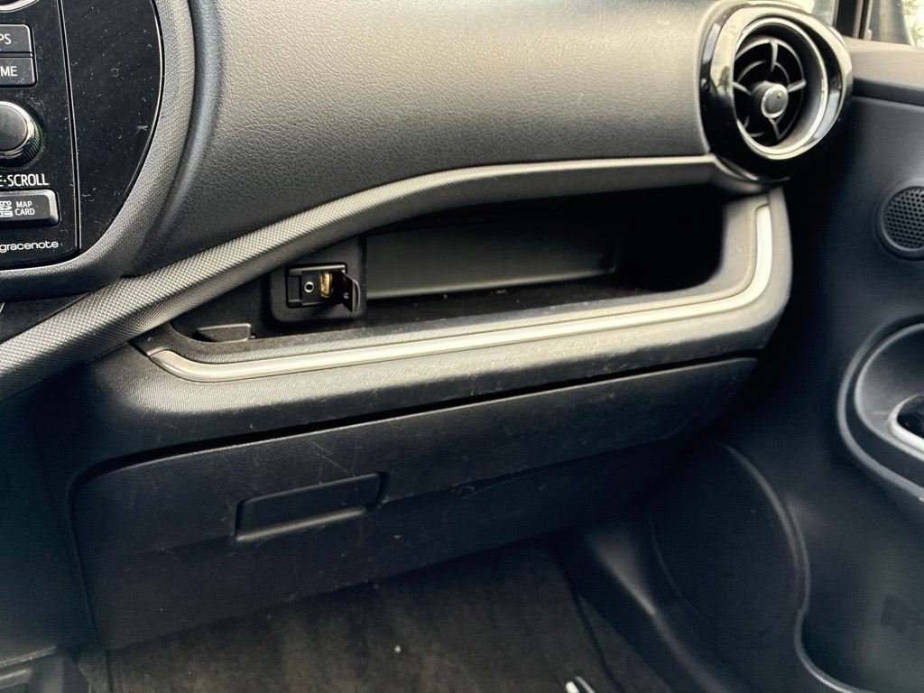 2016 Toyota Prius c One