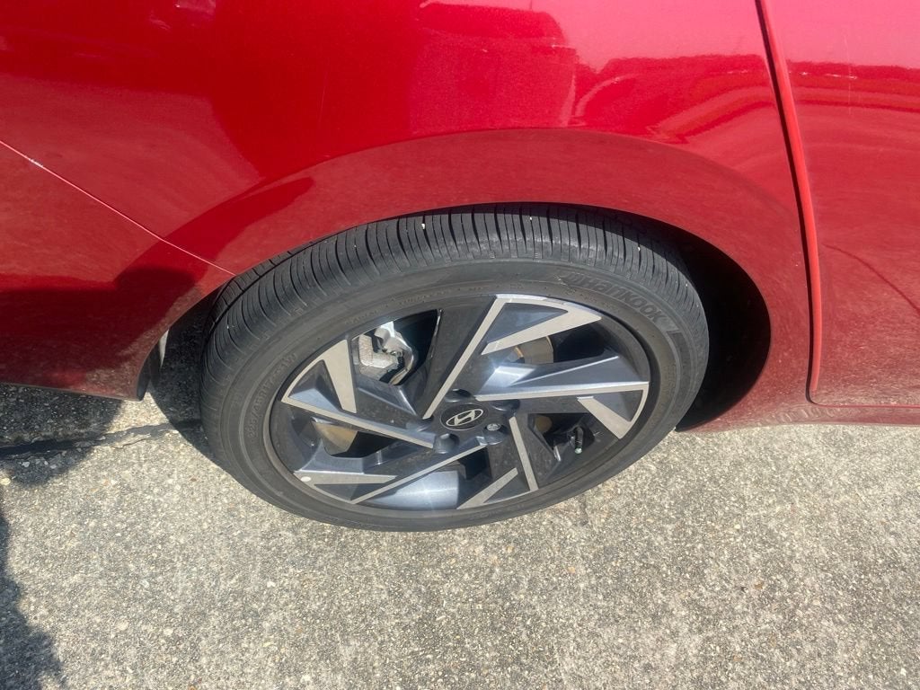2024 Hyundai Elantra Hybrid Limited