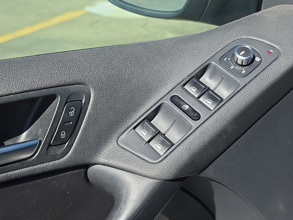 2014 Volkswagen Tiguan S