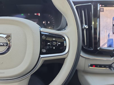 2025 Volvo XC60 Plus