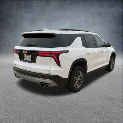2024 Chevrolet Traverse LT