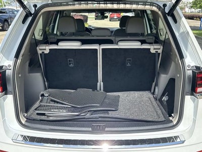 2024 Volkswagen Atlas 2.0T SEL Premium R-Line