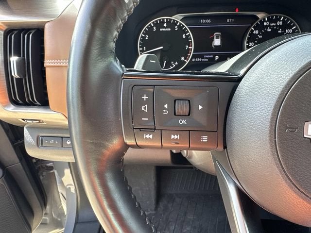 2022 Nissan Pathfinder Platinum