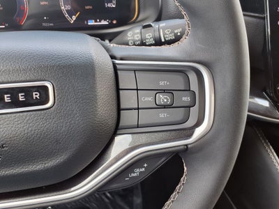 2024 Jeep Wagoneer Base