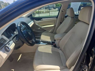 2013 Volkswagen Passat 2.5 SE