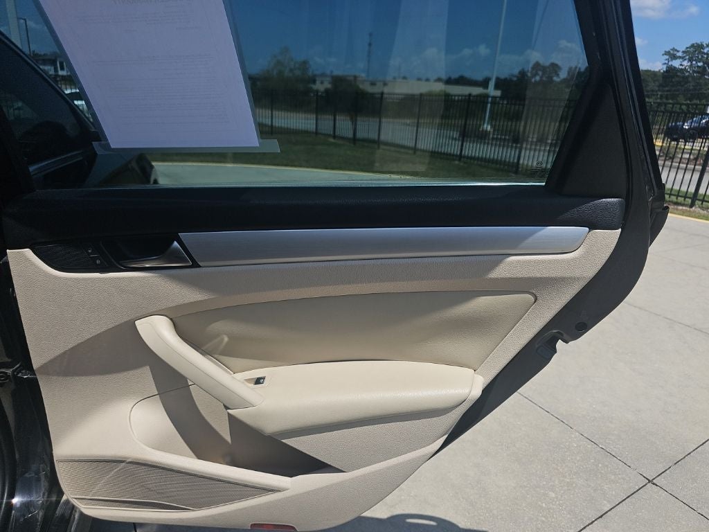 2013 Volkswagen Passat 2.5 SE