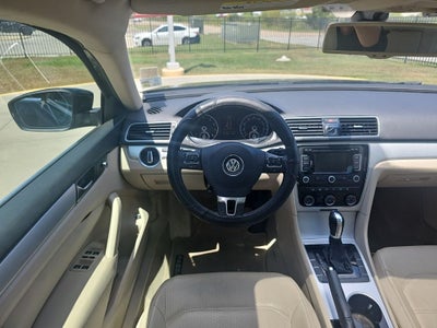 2013 Volkswagen Passat 2.5 SE