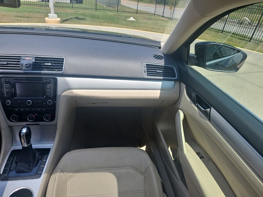 2013 Volkswagen Passat 2.5 SE