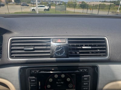 2013 Volkswagen Passat 2.5 SE