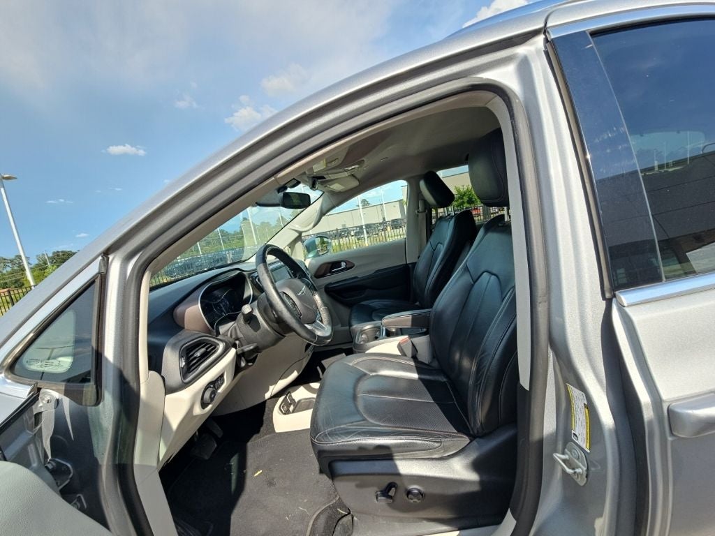 2019 Chrysler Pacifica Touring L