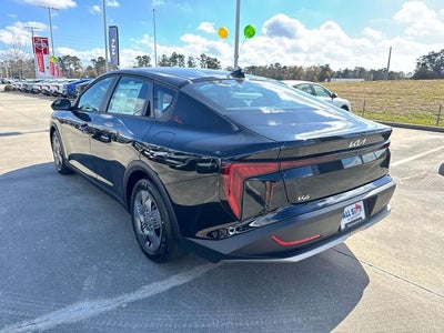 2026 Kia K4 LX