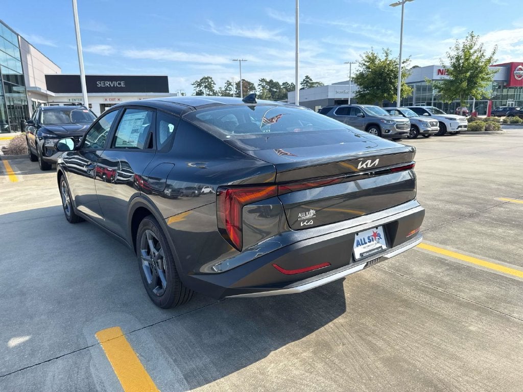 2026 Kia K4 LXS