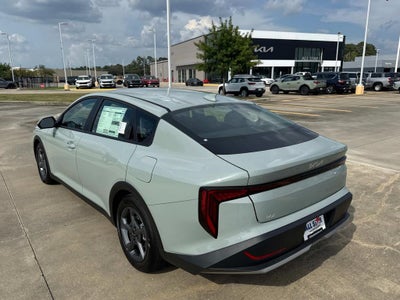 2026 Kia K4 LXS