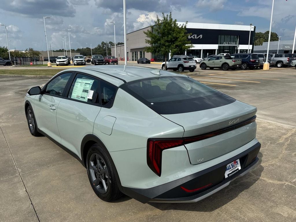 2026 Kia K4 LXS