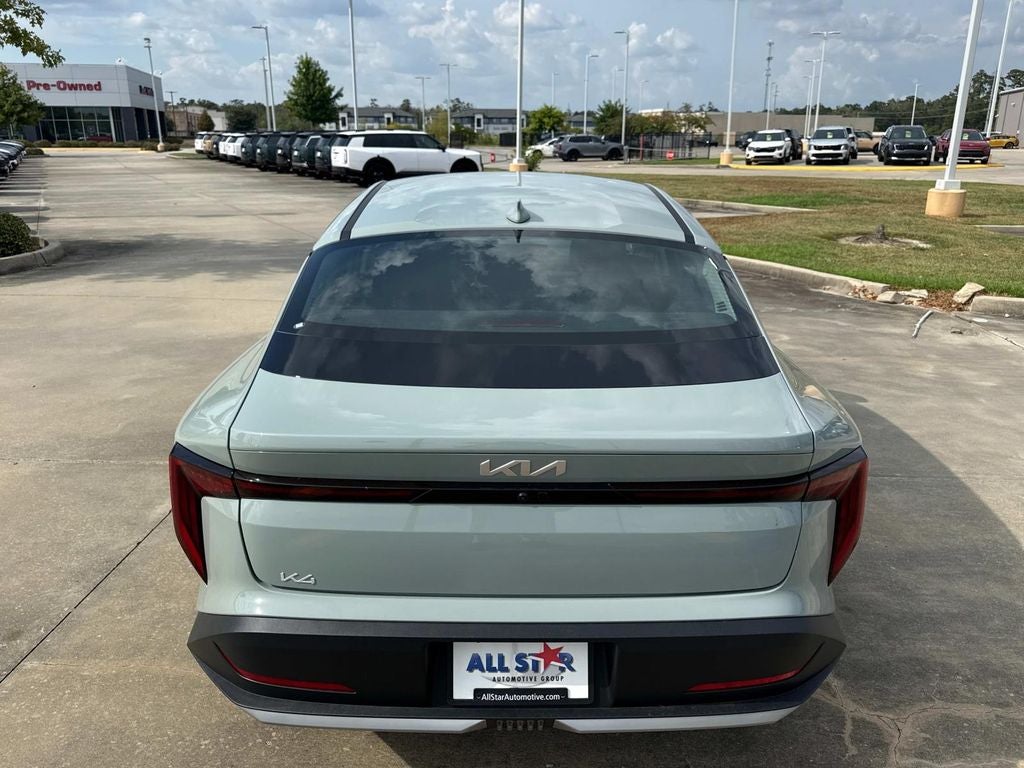 2026 Kia K4 LXS