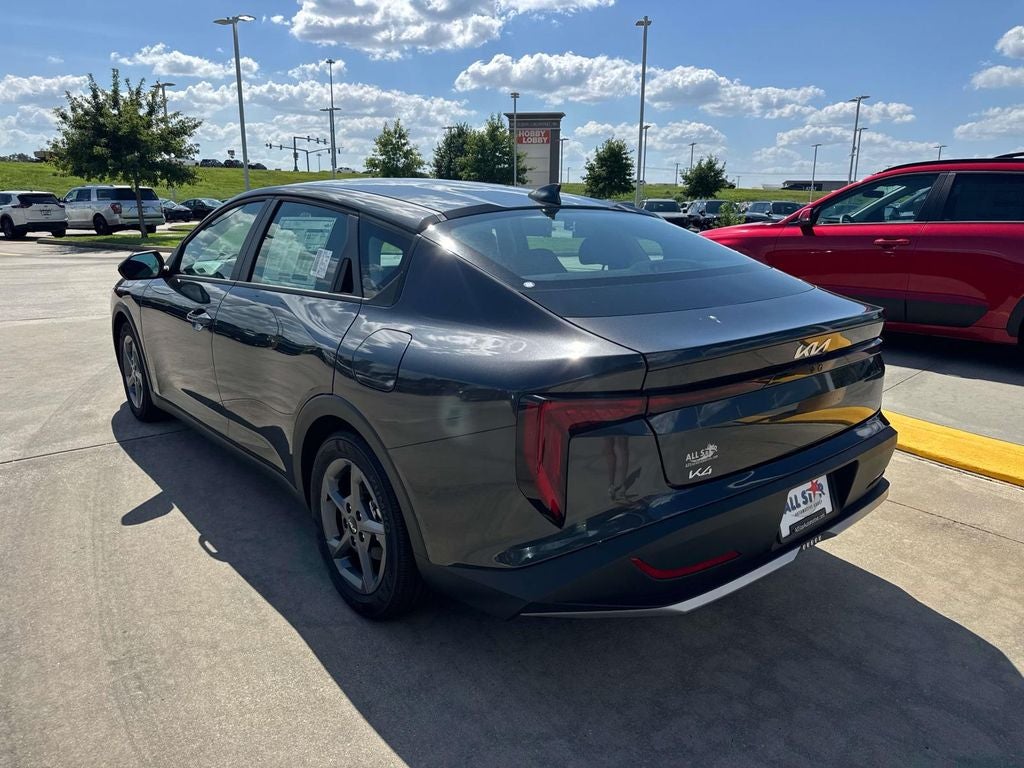 2026 Kia K4 LXS