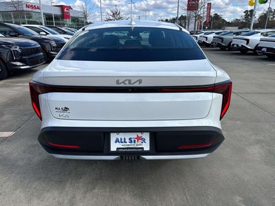 2026 Kia K4 LXS
